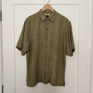 Tommy Bahama Shirt Mens Sz M Green Button Up Palm Tree Floral 100% Silk Hawaiian